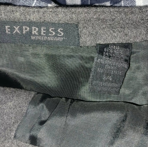 Express World Brand 3/4 Mini Skirt Gray Wrap Wool Blend. Dimensions wais… - Picture 5 of 5
